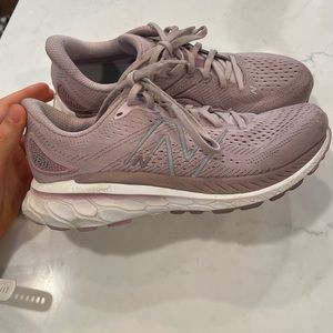 Women’s size 9 new balance, 860 blush pink